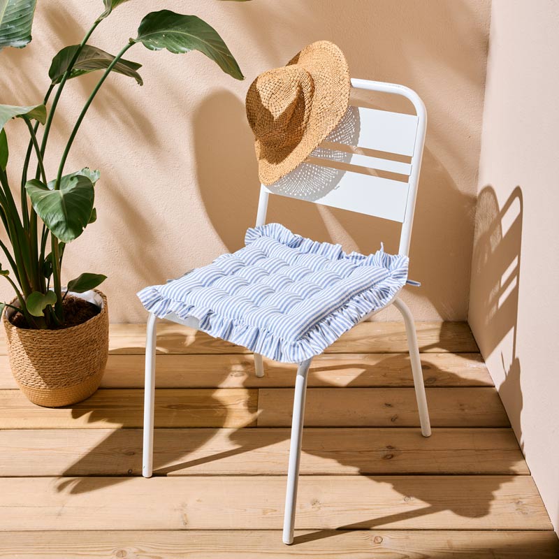 Dessus de chaise rayé à volants 'Clea' bleu