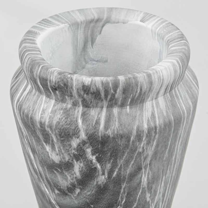 Vase funéraire effet marbre gris
