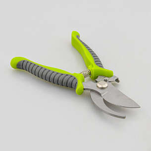 Sécateur vert 