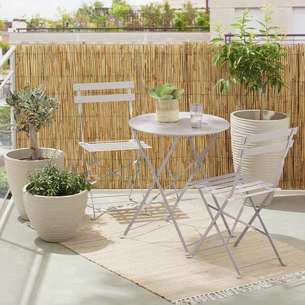 Salon de jardin pas cher : table et chaises 