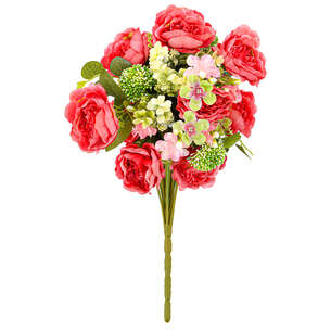 Bouquet haut de pivoines eucalyptus herbacées